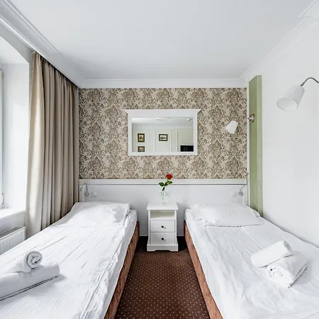 Bialy Dworek Bed & Breakfast Człuchów