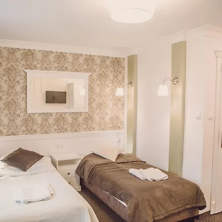 Bialy Dworek 4* Człuchów