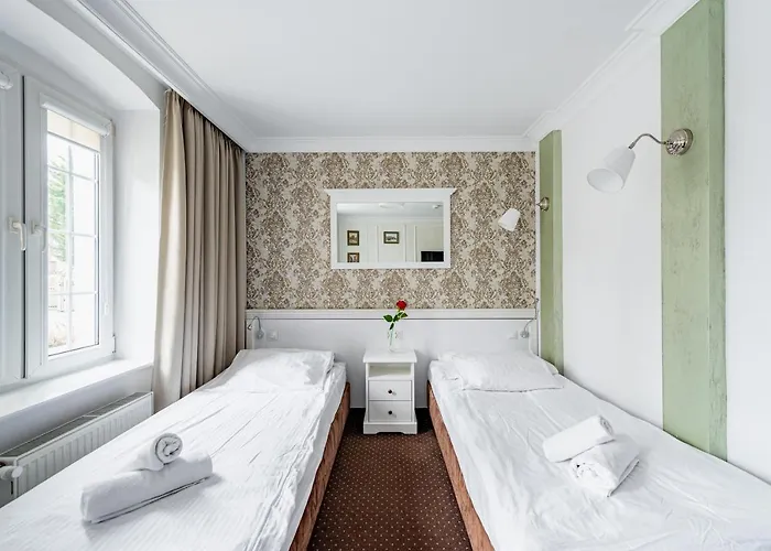 Bialy Dworek فندق مبيت وإفطار Człuchów