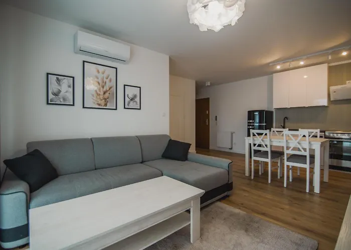 فندق مبيت وإفطار Bialy Dworek 4*