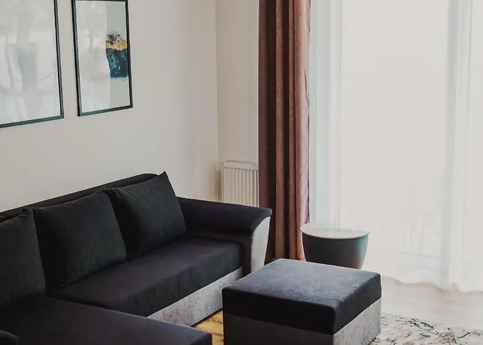 Bialy Dworek فندق مبيت وإفطار