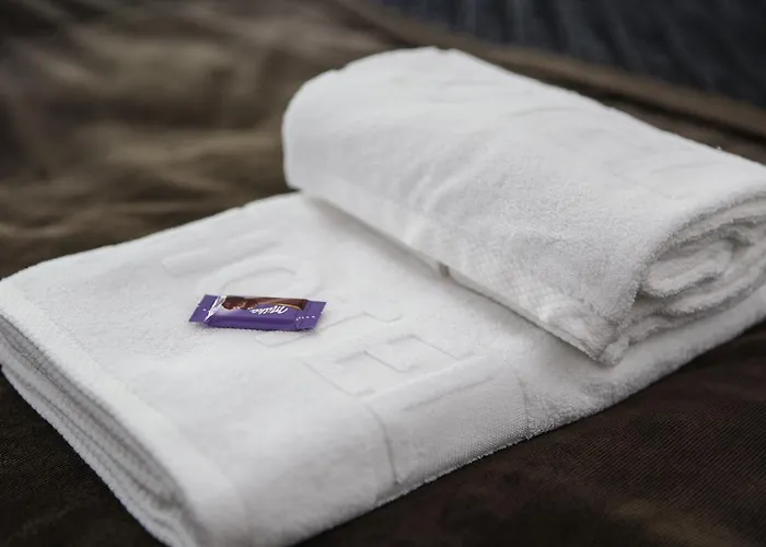 فندق مبيت وإفطار Bialy Dworek Człuchów