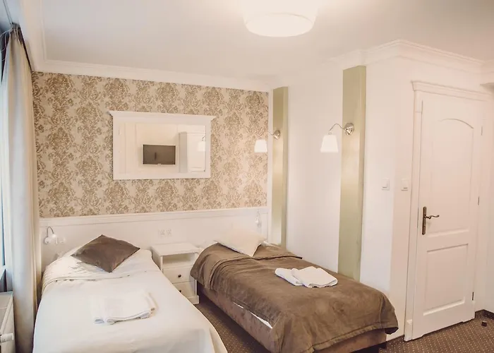 Bialy Dworek 4* Człuchów