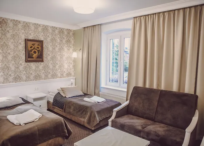 فندق مبيت وإفطار Bialy Dworek